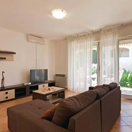 Vesna 812 Apartman *