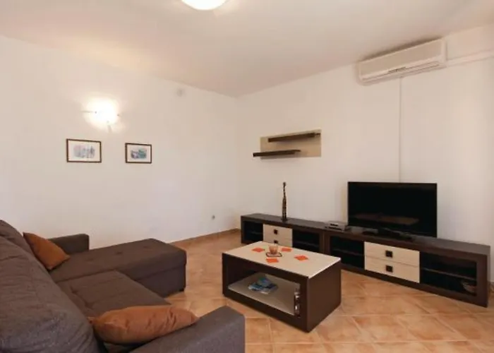 Vesna 812 아파트 메덜린