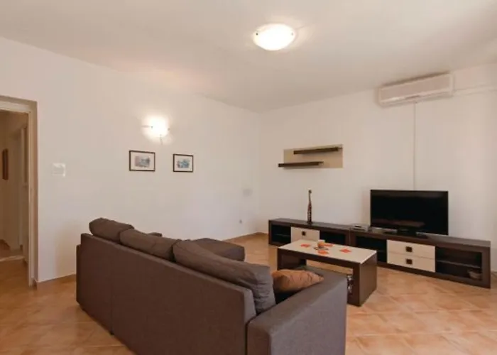 Vesna 812 아파트 메덜린