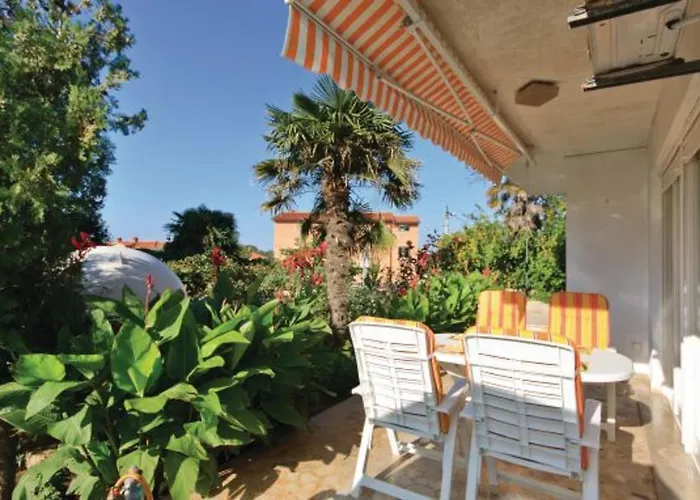 Vesna 812 아파트 *